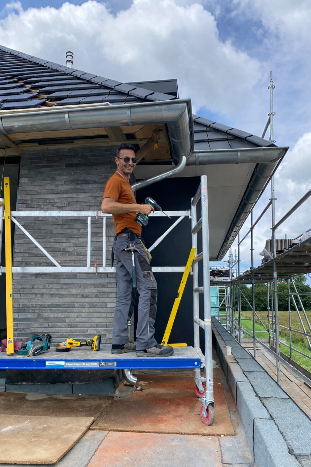 Dakrand afwerking timmerbedrijf Bussum